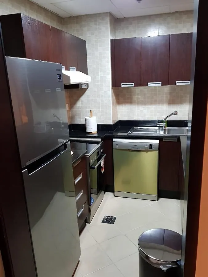 Al Ashrafia Holiday Homes- The Medalist Sport City Dubai Apartamento